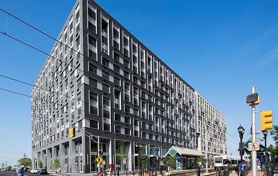 610834_12c872fdf9ce41189cf57d26ea355ebc