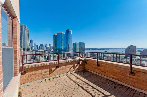 610834_e7229744202d4820a485138df375dcaf