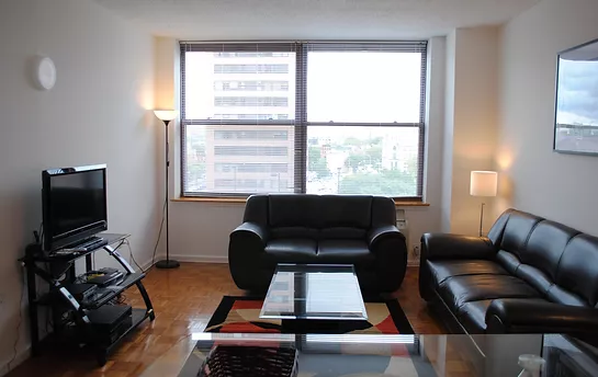 a19f62_6fef572b8e1148a1bd3d58a8bace95eb